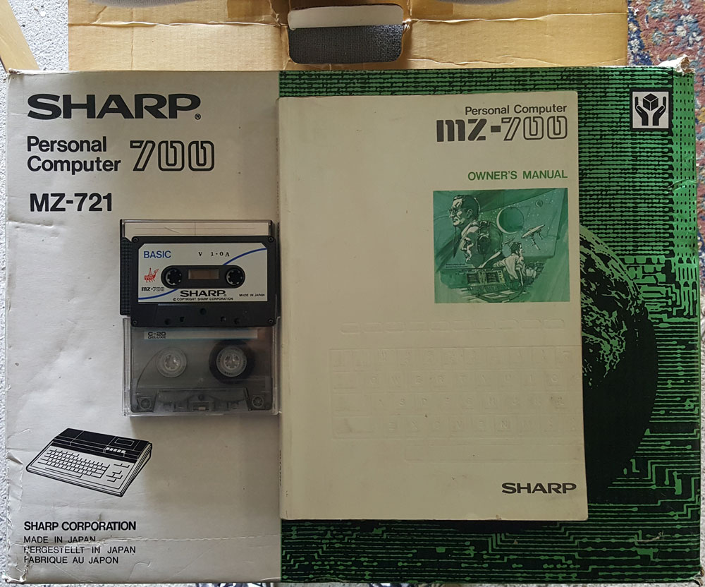 sharp-mz700-box